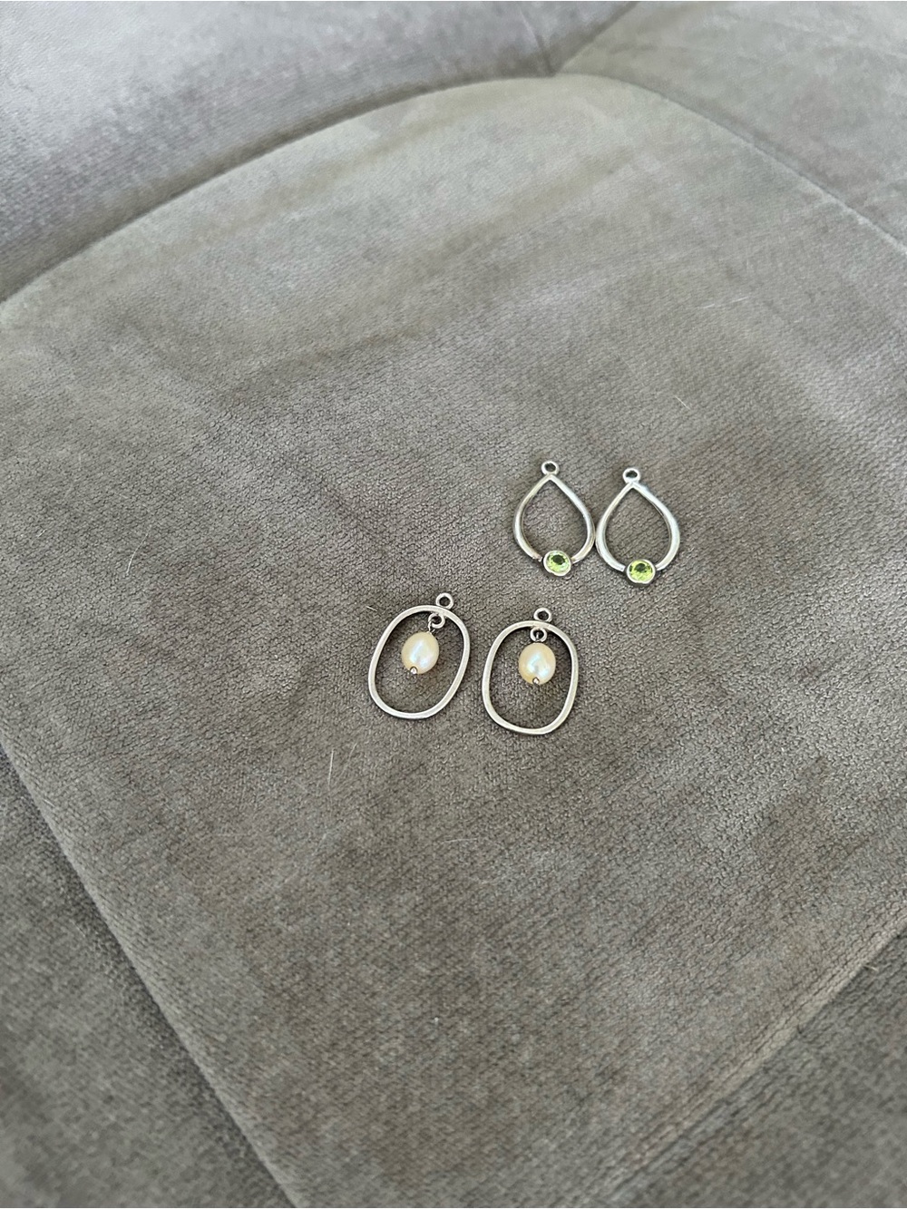 Retired Pandora Compose Earring Pendants Peridot and Freshwater Pearl (2 Pairs) - Picture 7 of 7